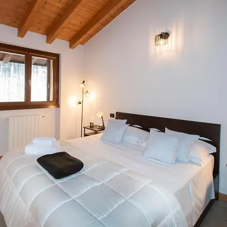 Panorama & Pisicna Endine Apartment Ranzanico
